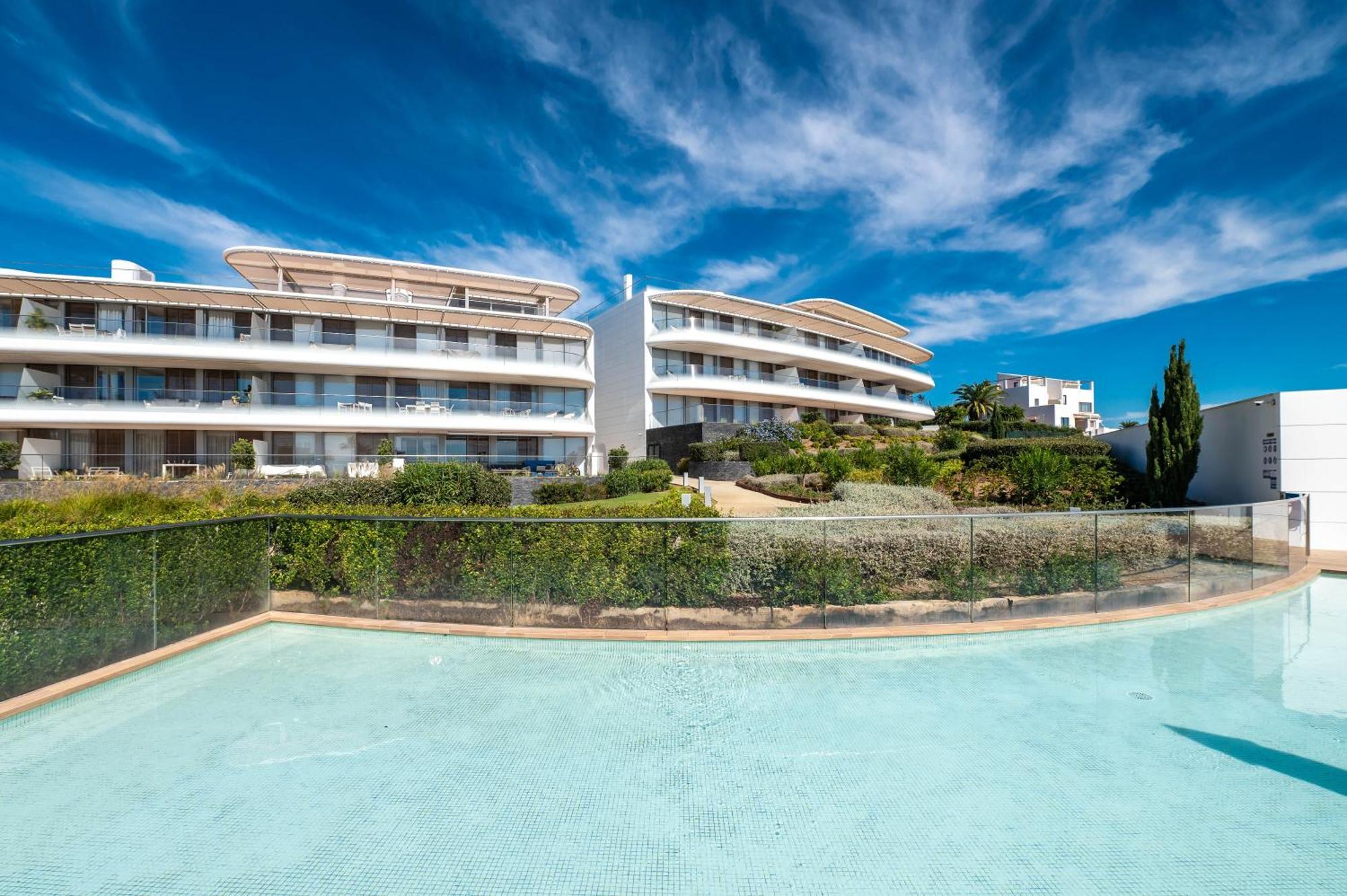 The Edge Apartment Estepona Bagian luar foto