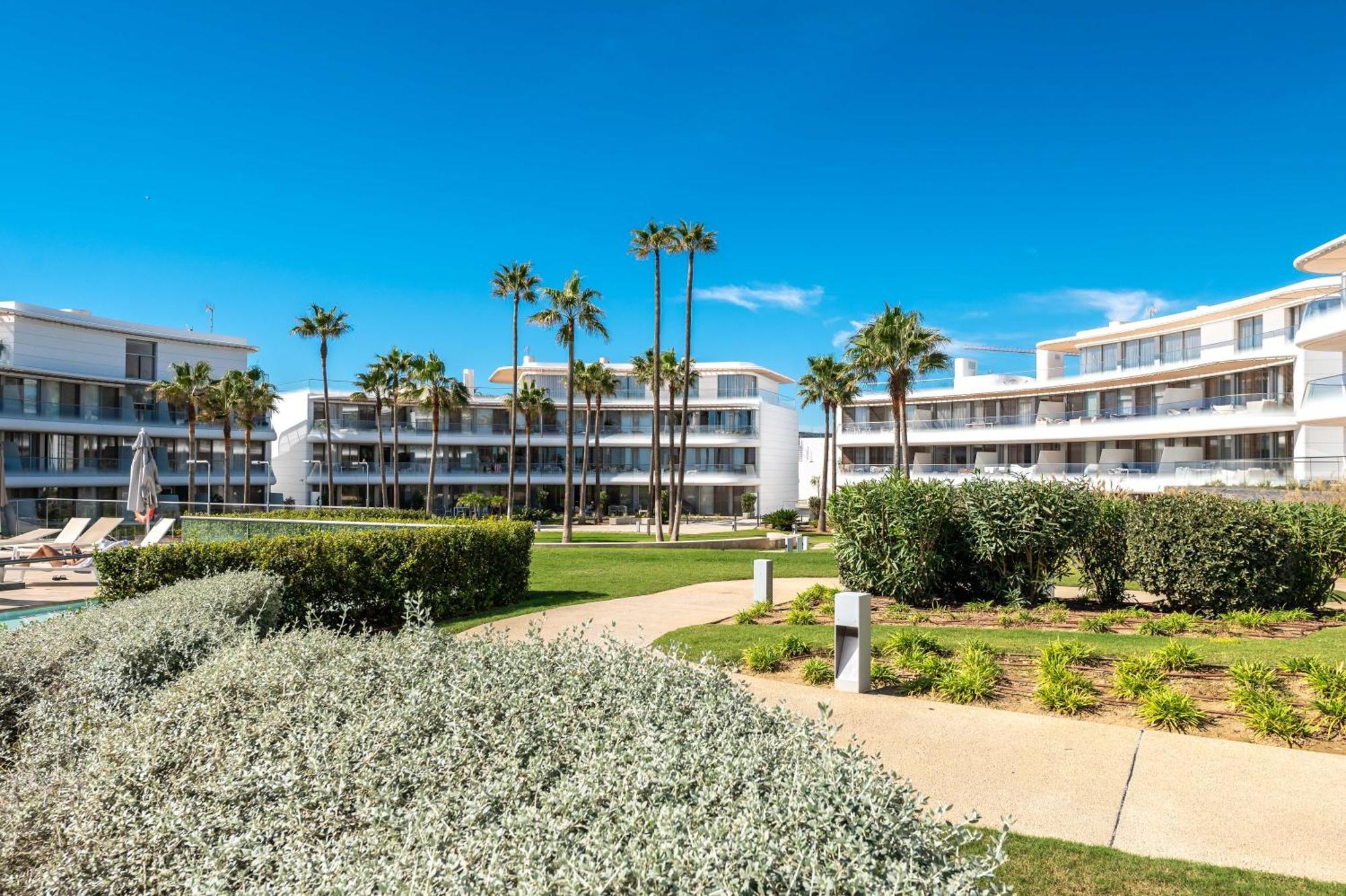 The Edge Apartment Estepona Bagian luar foto