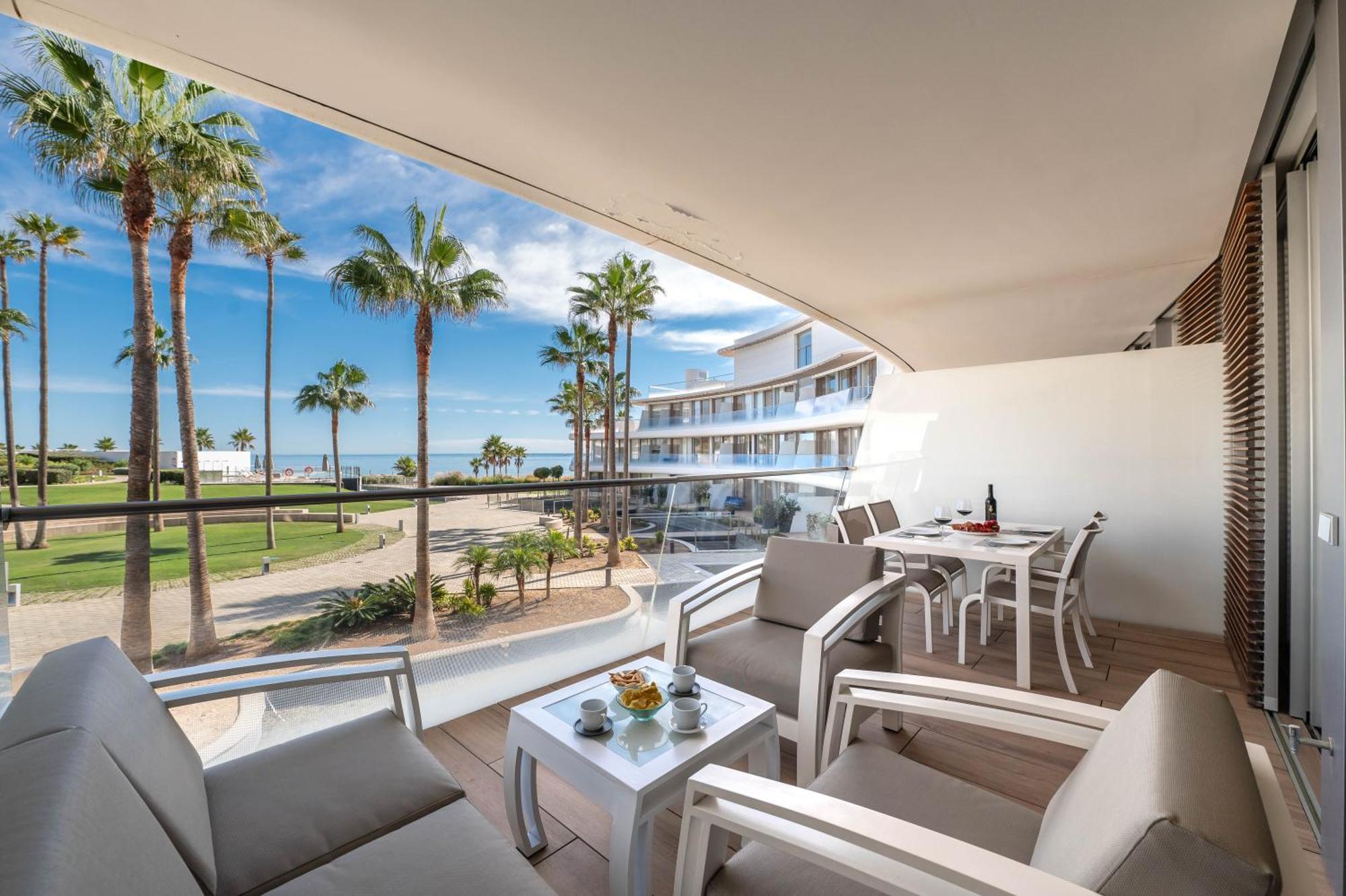 The Edge Apartment Estepona Bagian luar foto